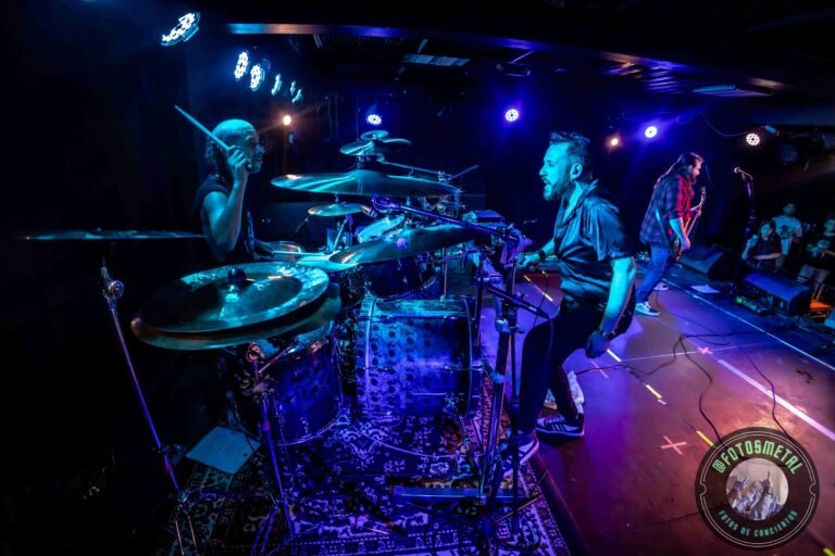 La banda logró recrear con fidelidad los paisajes sonoros del disco