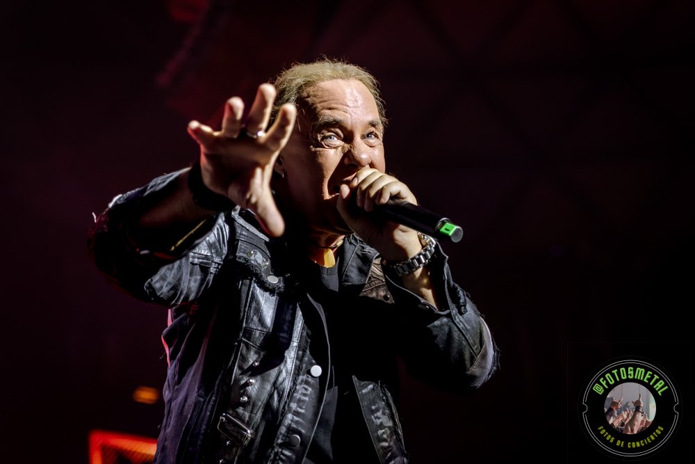 Fuego, Demonios y Luz: Helloween 2026 6 Húsar demostró que su propuesta, basada en el cambio constante de voces y la interacción teatral, no ha perdido vigencia; por el contrario, se siente más necesaria que nunca en una escena que a veces carece de riesgos narrativos.